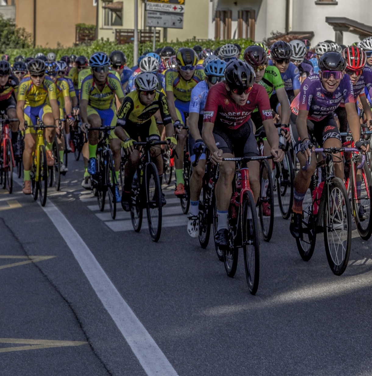 bicyclists lined up to start race